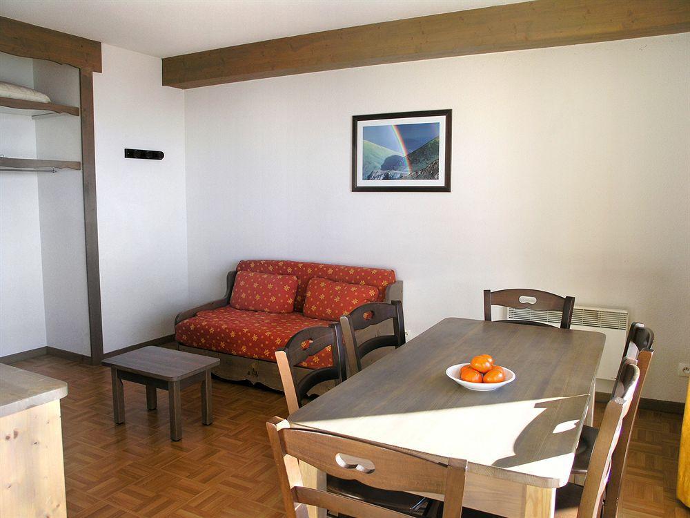 Ecrin Des Neiges Aparthotel Chamrousse Exterior photo