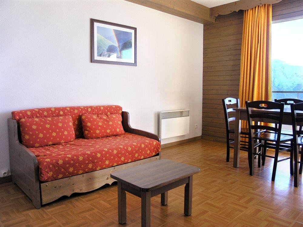 Ecrin Des Neiges Aparthotel Chamrousse Exterior photo