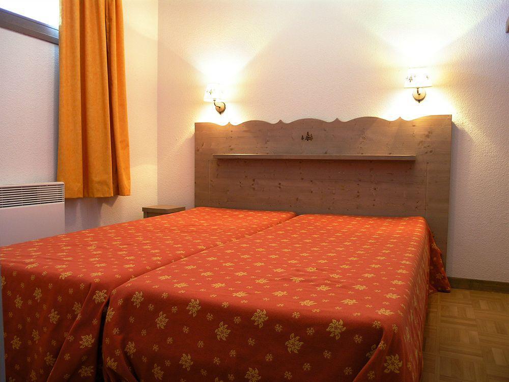 Ecrin Des Neiges Aparthotel Chamrousse Exterior photo