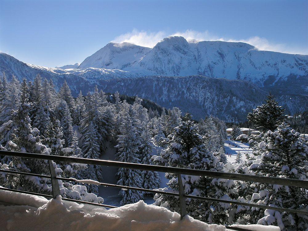Ecrin Des Neiges Aparthotel Chamrousse Exterior photo