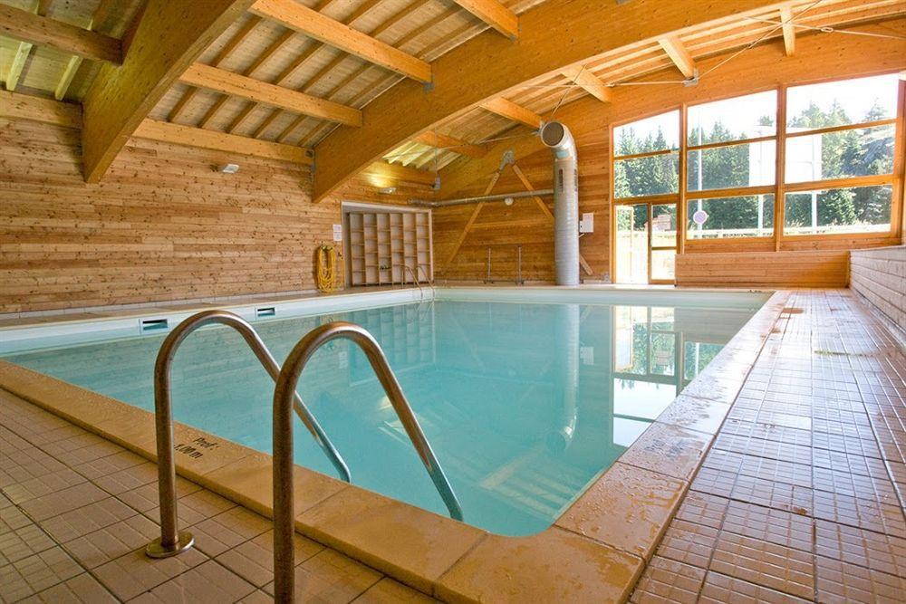 Ecrin Des Neiges Aparthotel Chamrousse Exterior photo