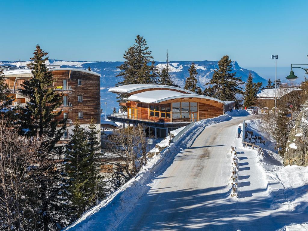 Ecrin Des Neiges Aparthotel Chamrousse Exterior photo