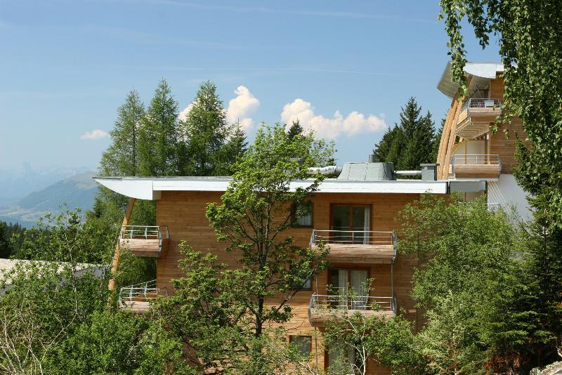 Ecrin Des Neiges Aparthotel Chamrousse Exterior photo