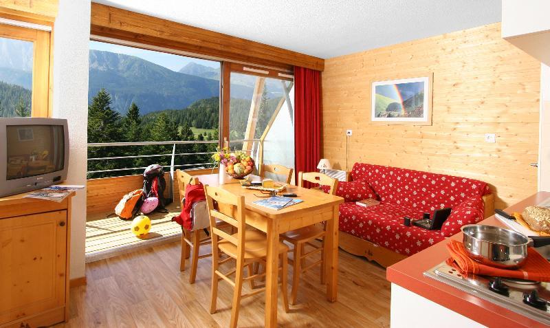 Ecrin Des Neiges Aparthotel Chamrousse Exterior photo